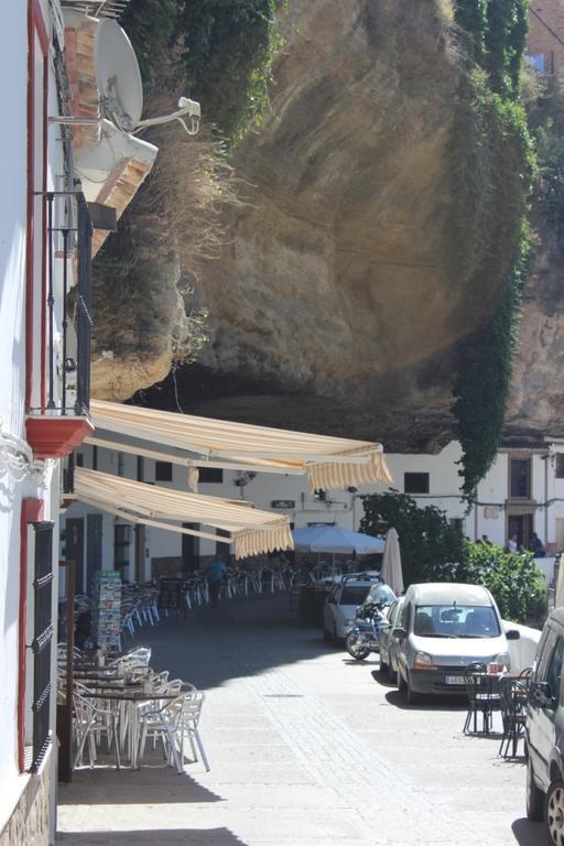 Casa Rural Cuevas Del Sol Setenil De Las Bodegas Exteriör bild