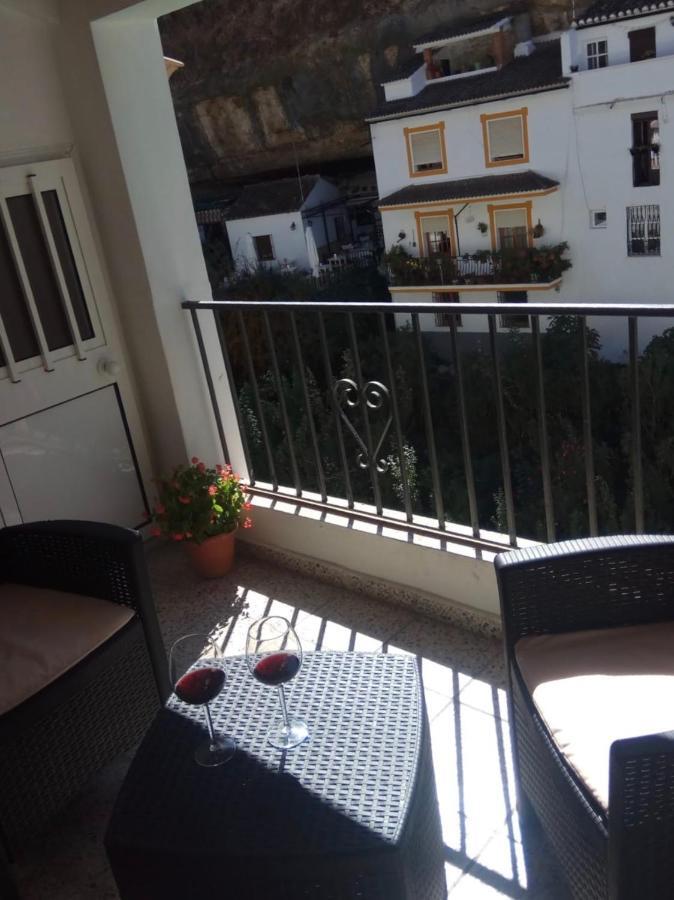Casa Rural Cuevas Del Sol Setenil De Las Bodegas Exteriör bild